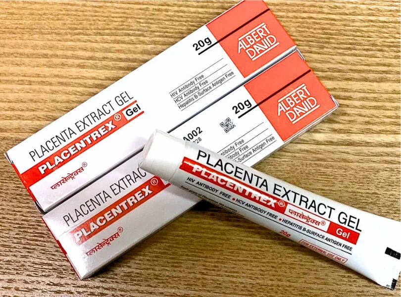 プラセントレックスジェル（PLACENTREX Gel / ヒトプラセンタジェル）のチューブと箱2つ