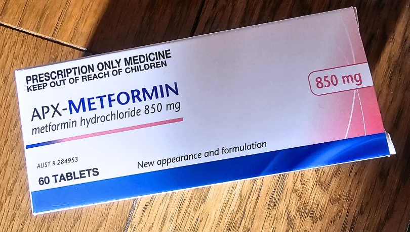 エーピーエックス・メトホルミン(APX-METFORMIN)850mgの箱