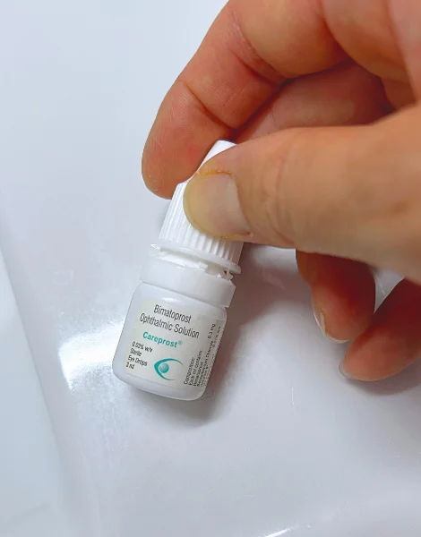 ケアプロスト(Careprost)のボトル