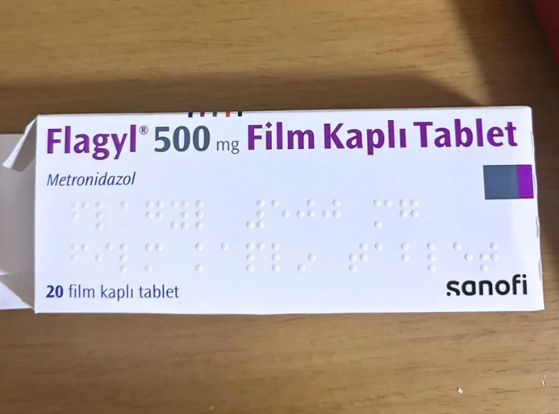 フラジール(Flagyl)500mg(20錠)の箱