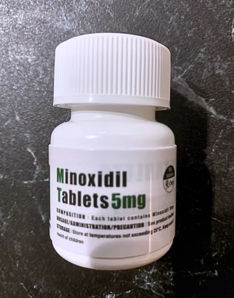 ミノキシジルタブレット(Minoxidil Tablets)5mgのボトル
