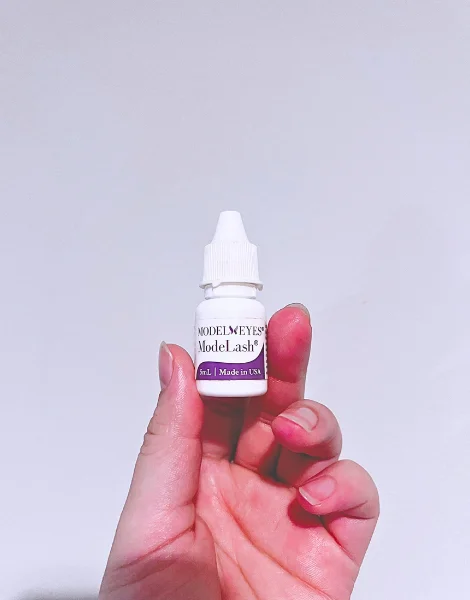 モデルアイズモデラッシュ(MODEL EYES ModeLash)のボトル