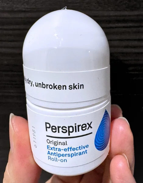 パースピレックス(Perspirex)Originalのロールオンボトル