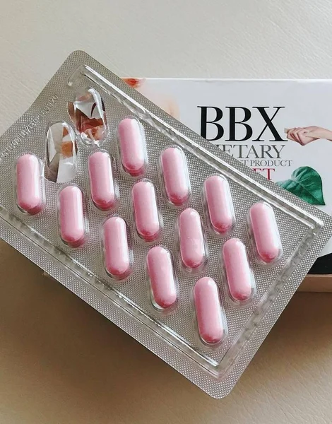 ビービーエックス(BBX)の箱とシート