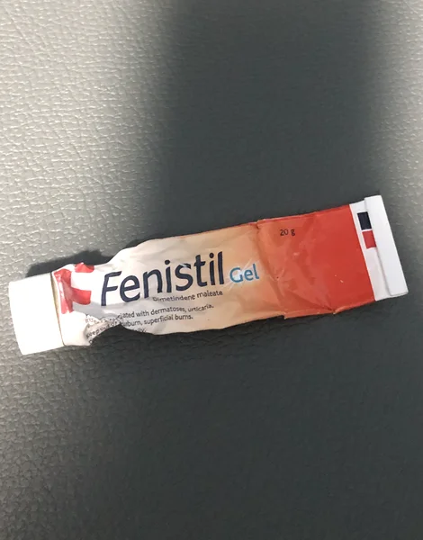 フェニスチルジェル(Fenistil Gel)20g のチューブ