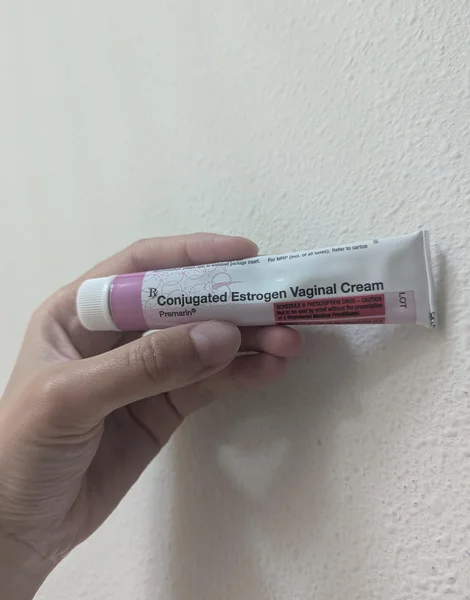 プレマリンクリーム(Premarin Cream)のチューブ