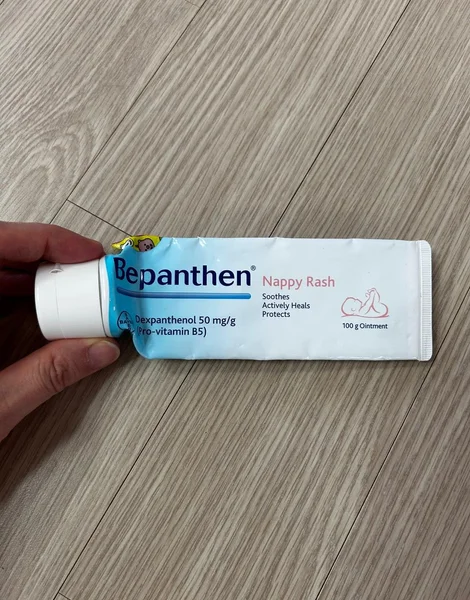 ベパンテン(Bepanthen)のチューブ