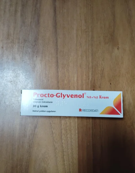 プロクトグリベノール（Procto-Glyvenol）30g の箱
