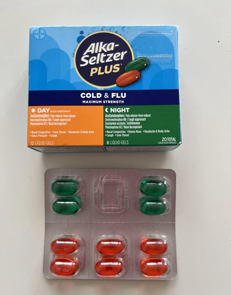 アルカセルツァープラス(Alka-Seltzer Plus)の箱とシート