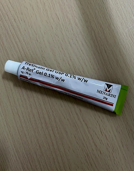 トレチノイン(Tretinoin)0.1% のチューブ