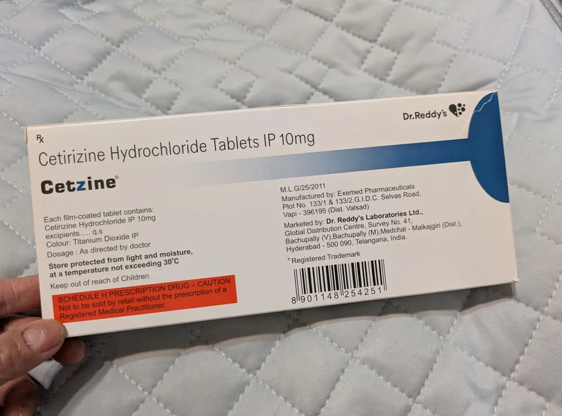 セチリジン(Cetzine)10mg の箱(裏面)