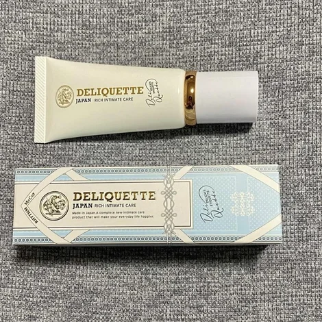 デリケット(DELIQUETTE)のチューブと外箱