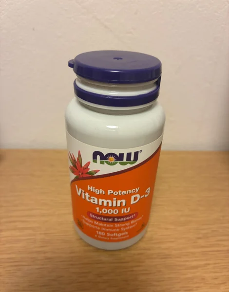 ナウフーズのビタミンD-3(Vitamin D-3)のボトル