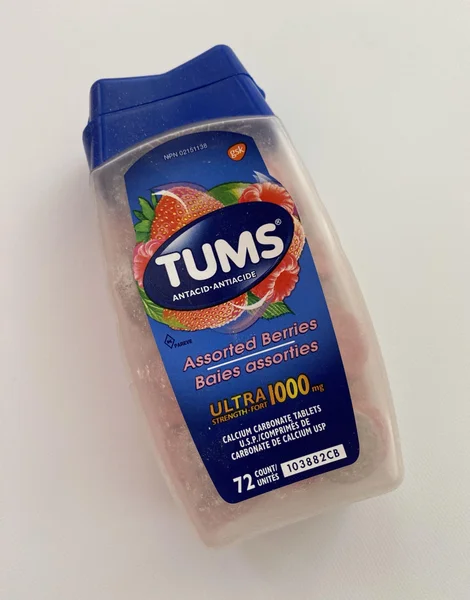 タムズ（TUMS）1000mg のボトル