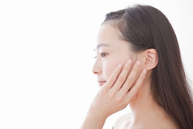 肌がたるむとほうれい線ができる！