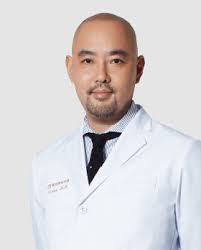 麻生 泰